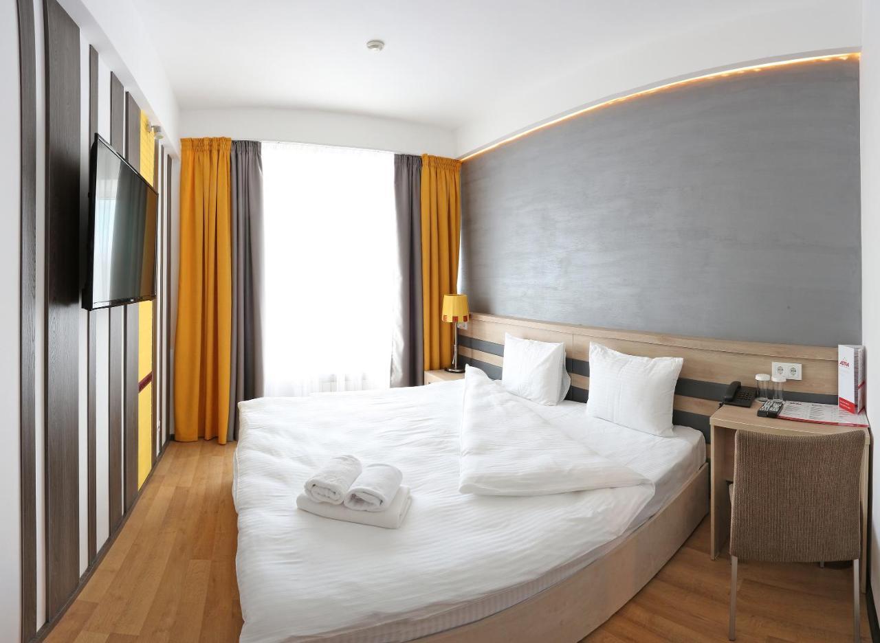 Astra Hotel Алмати Екстер'єр фото